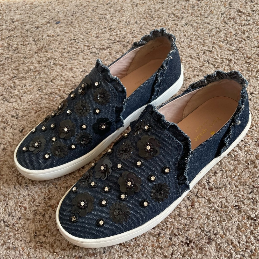 Dark Blue detailed Kate Spade shoe, barley worn.